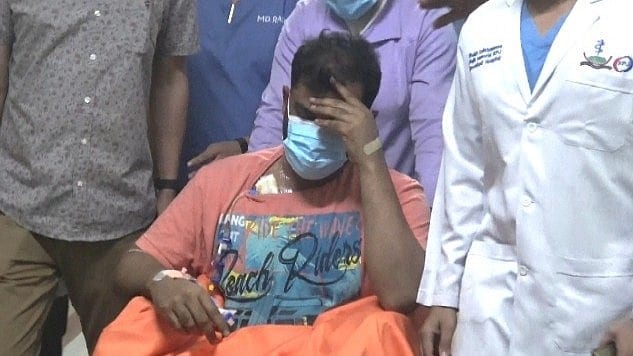 কেপিজে হাসপাতাল থেকে এভারকেয়ার স্থানান্তরের সময় তামিম