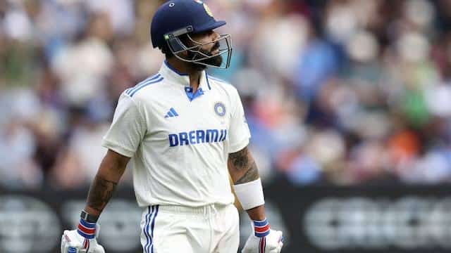 টেস্ট থেকে অবসর নিতে চান কোহলি